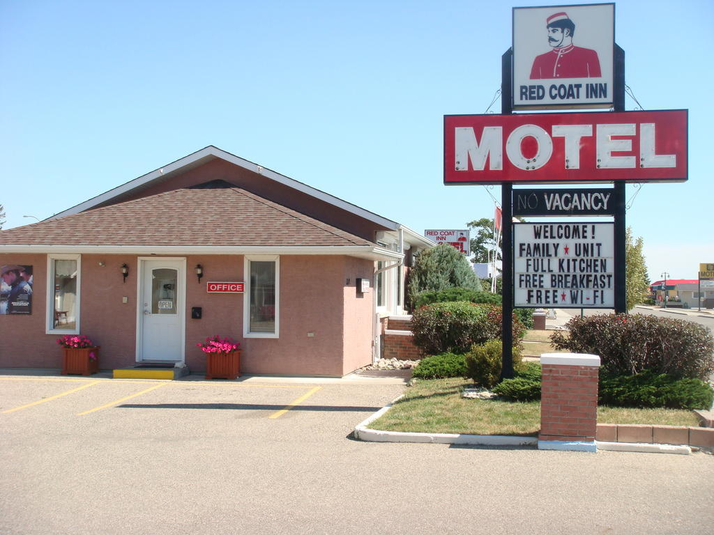 Red Coat Inn Motel Fort Macleod Exterior foto